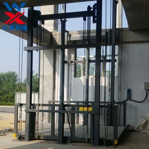 雙杠四柱貨梯河北安裝交付