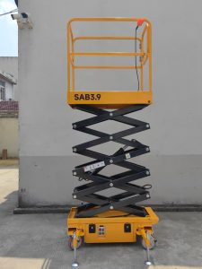 萬向輪高空作業車